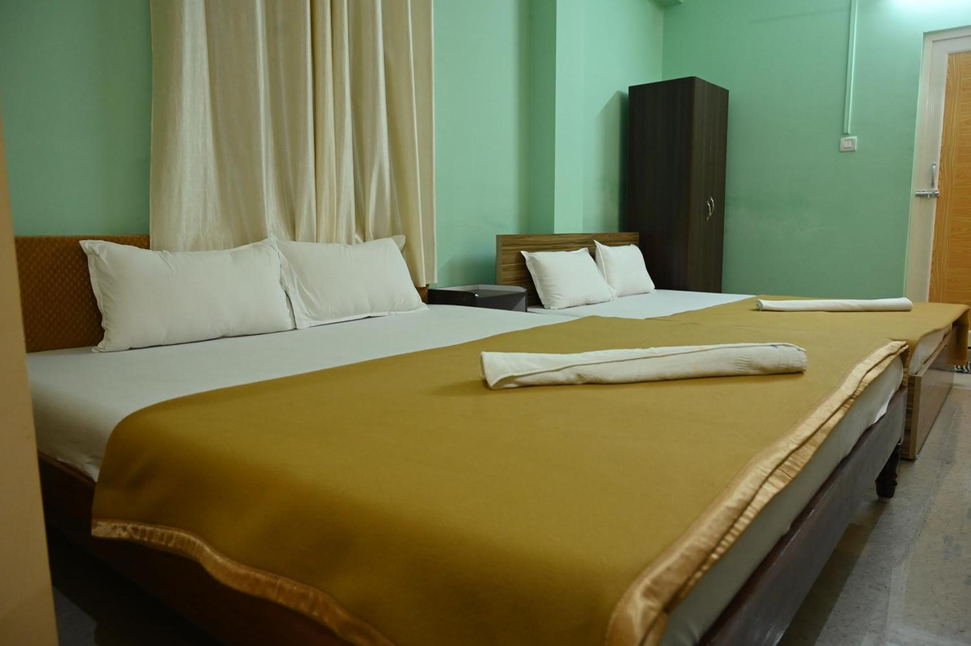 Royal Seaview Residency Lägenhet Port Blair Exteriör bild