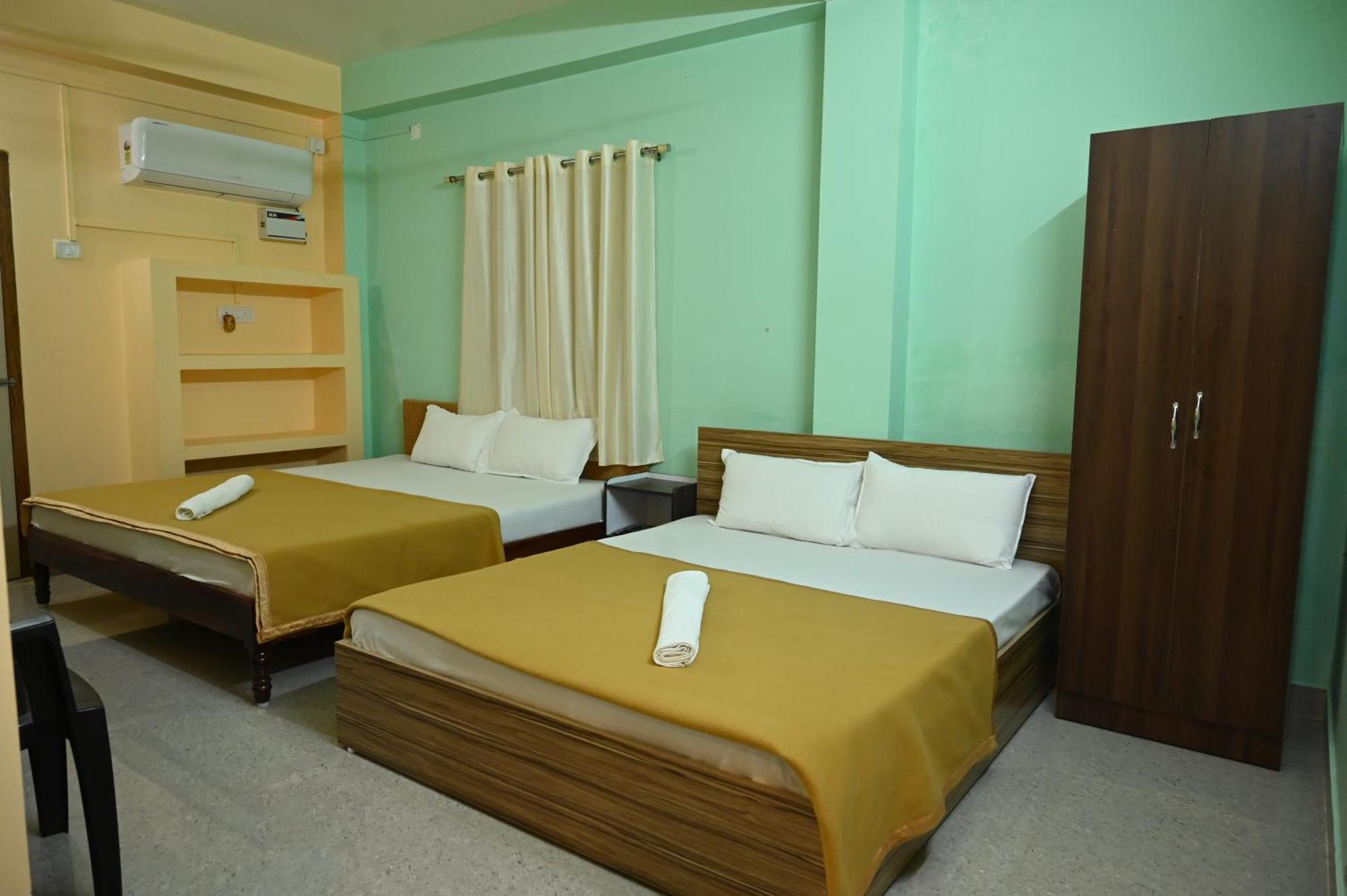 Royal Seaview Residency Lägenhet Port Blair Exteriör bild